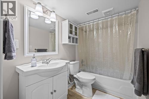 2125 Burtch Road Unit# 502, Kelowna, BC - Indoor Photo Showing Bathroom