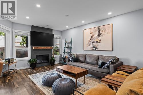 2125 Burtch Road Unit# 502, Kelowna, BC - Indoor Photo Showing Living Room With Fireplace