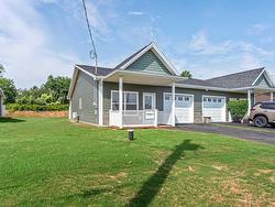 15 Summer Hill Place Upper Onslow, NS B6L 0G9
