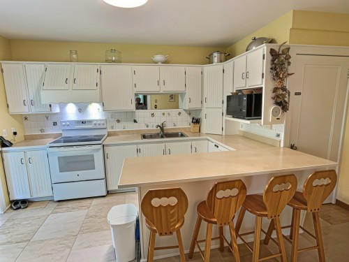 Cuisine - 116 Rue Taschereau E., Rouyn-Noranda, QC - Indoor Photo Showing Kitchen With Double Sink