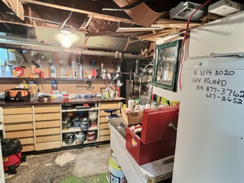 Atelier - 116 Rue Taschereau E., Rouyn-Noranda, QC - Indoor