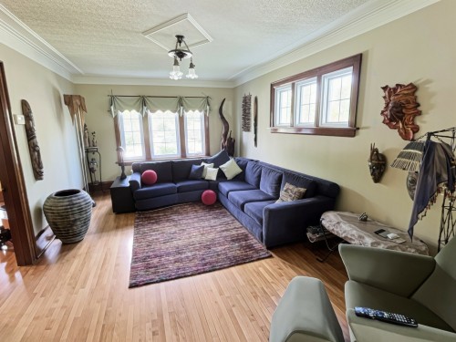 Salon - 116 Rue Taschereau E., Rouyn-Noranda, QC - Indoor Photo Showing Living Room
