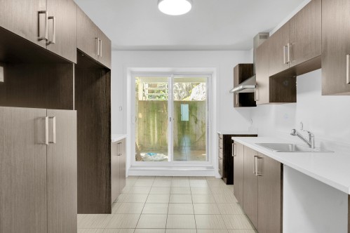 Cuisine - 554 Rue Valiquette, Sainte-Adèle, QC - Indoor Photo Showing Kitchen