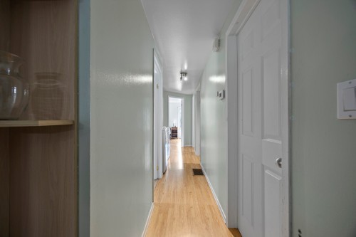 Corridor - 1500 Rue Rolland, Les Cèdres, QC - Indoor Photo Showing Other Room