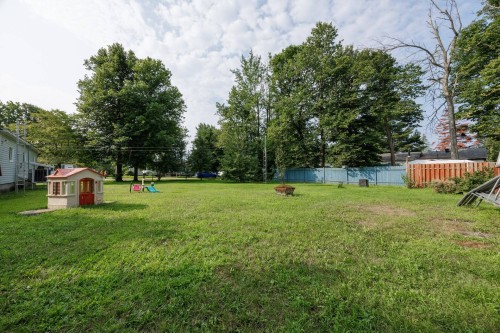 Cour - 1500 Rue Rolland, Les Cèdres, QC - Outdoor With Backyard