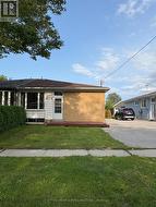 319 DOVEDALE DRIVE Whitby, ON L1N 1Z8