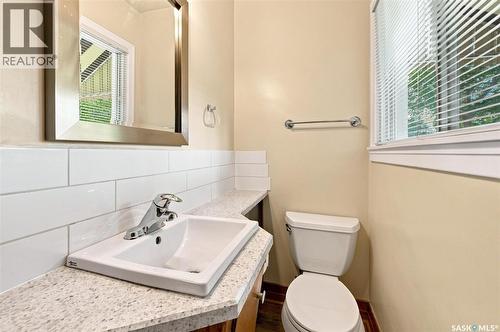 1325 Temperance Street, Saskatoon, SK - Indoor Photo Showing Bathroom