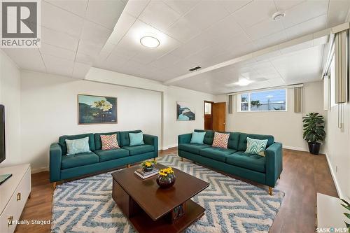 1325 Temperance Street, Saskatoon, SK - Indoor Photo Showing Living Room