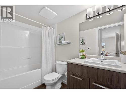 881 Academy Way Unit# 312, Kelowna, BC - Indoor Photo Showing Bathroom