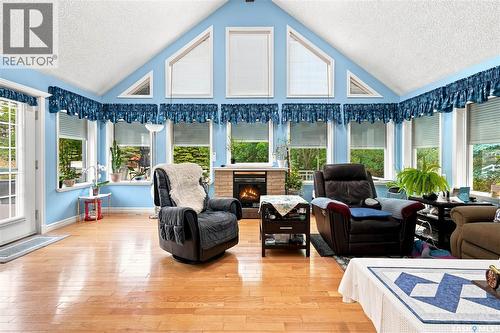 10 Ruby Place, Edenwold Rm No.158, SK -  Photo Showing Living Room