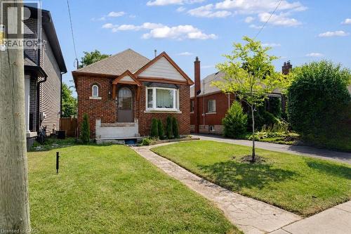 35 Barons Avenue S, Hamilton, ON - Outdoor