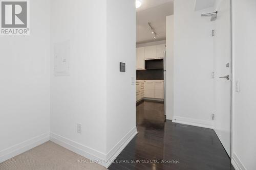 603 - 25 Carlton Street, Toronto, ON - Indoor Photo Showing Other Room