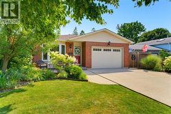 17 BUCHANAN Drive  Caledonia, ON N3W 1H1