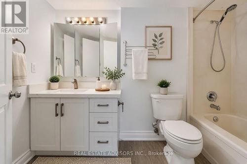 Ph#07 - 21 Overlea Boulevard, Toronto, ON - Indoor Photo Showing Bathroom
