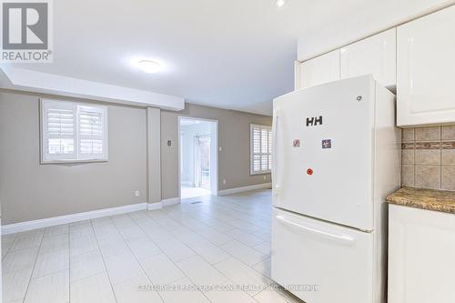 4 Compton Court, Caledon, ON - Indoor Photo Showing Other Room