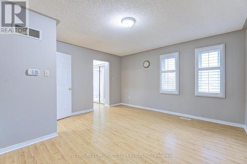 4 Compton Court, Caledon, ON - Indoor Photo Showing Other Room