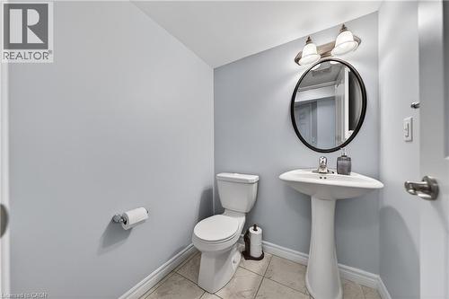 635 Saginaw Parkway Unit# 35, Cambridge, ON - Indoor Photo Showing Bathroom