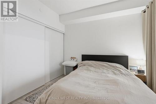 819 - 270 Dufferin Street, Toronto, ON - Indoor Photo Showing Bedroom