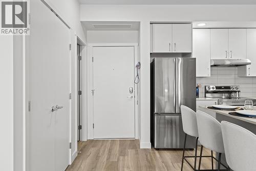 Photos are of a similar home; some features may vary - 1057 Frost Road Unit# 412, Kelowna, BC - Indoor Photo Showing Kitchen