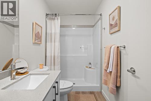 Photos are of a similar home; some features may vary - 1057 Frost Road Unit# 412, Kelowna, BC - Indoor Photo Showing Bathroom