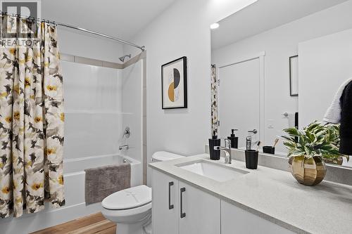 Photos are of a similar home; some features may vary - 1057 Frost Road Unit# 412, Kelowna, BC - Indoor Photo Showing Bathroom