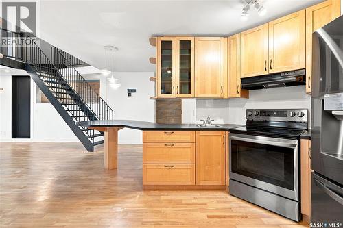 3445 11Th Street W, Saskatoon, SK - Indoor Photo Showing Kitchen