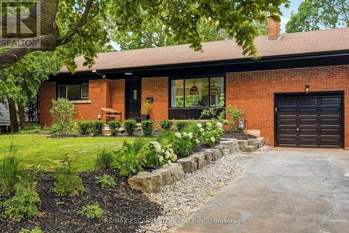 271 LINDEN AVENUE  Burlington, ON L7L 2P4