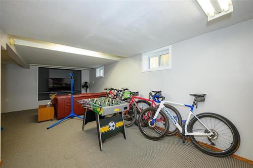405 Queen Street, Winnipeg, MB - Indoor