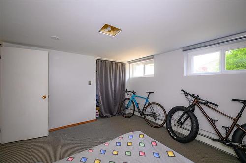 405 Queen Street, Winnipeg, MB - Indoor Photo Showing Other Room