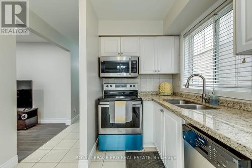 17 New Port Way, Markham, ON 