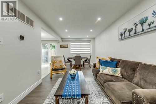 17 New Port Way, Markham, ON 