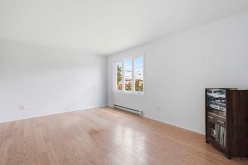 Chambre à coucher principale - 101-59 Rue René-Émard, L'Île-Perrot, QC - Indoor Photo Showing Other Room