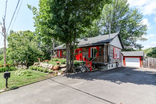 254 Rue Park  Brownsburg-Chatham, QC J8G 3A3