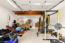 Garage - 
