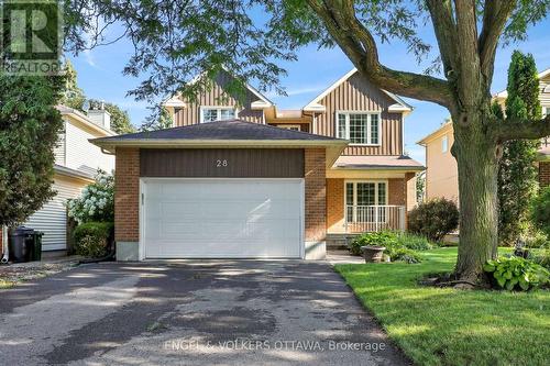 Welcome to 28 Weybridge Drive! - 28 Weybridge Drive, Ottawa, ON - Outdoor