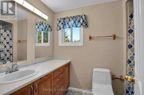 Main Bathroom - 28 Weybridge Drive, Ottawa, ON - Indoor Photo Showing Bathroom