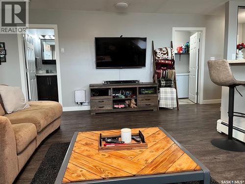 24 125 Froom Crescent, Regina, SK - Indoor Photo Showing Living Room