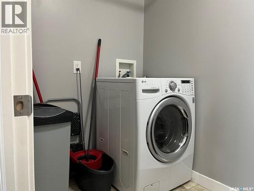 24 125 Froom Crescent, Regina, SK - Indoor Photo Showing Laundry Room