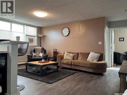24 125 Froom Crescent, Regina, SK - Indoor Photo Showing Living Room