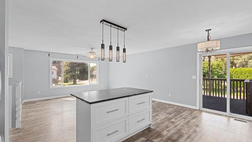 420 Hillaby Avenue, Kelowna, BC - Indoor