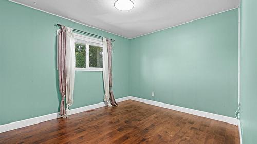 420 Hillaby Avenue, Kelowna, BC - Indoor Photo Showing Other Room