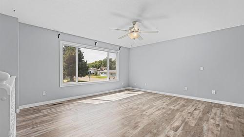 420 Hillaby Avenue, Kelowna, BC - Indoor Photo Showing Other Room