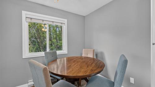 408-920 Saskatoon Road, Kelowna, BC - Indoor Photo Showing Dining Room