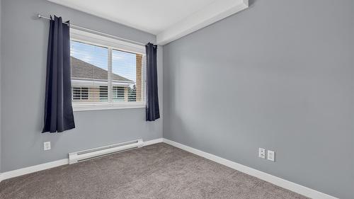 408-920 Saskatoon Road, Kelowna, BC - Indoor Photo Showing Other Room