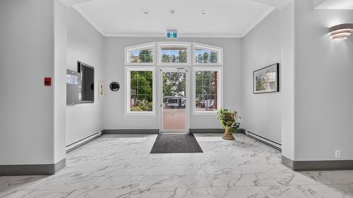 408-920 Saskatoon Road, Kelowna, BC - Indoor Photo Showing Other Room