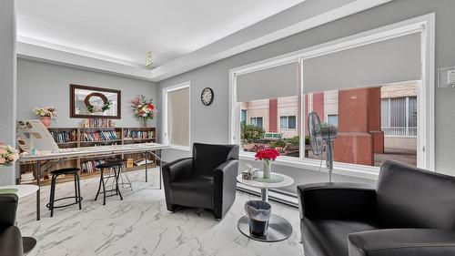 408-920 Saskatoon Road, Kelowna, BC - Indoor