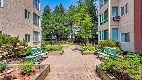 408-920 Saskatoon Road, Kelowna, BC - Outdoor With Exterior