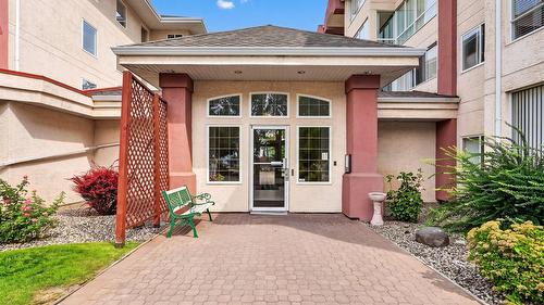 408-920 Saskatoon Road, Kelowna, BC - Outdoor With Exterior