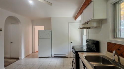 Cuisine - 10814 Av. Bellevois, Montréal (Montréal-Nord), QC - Indoor Photo Showing Kitchen With Double Sink