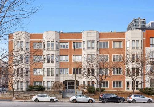 301 1455 Rue St Jacques — photo 1